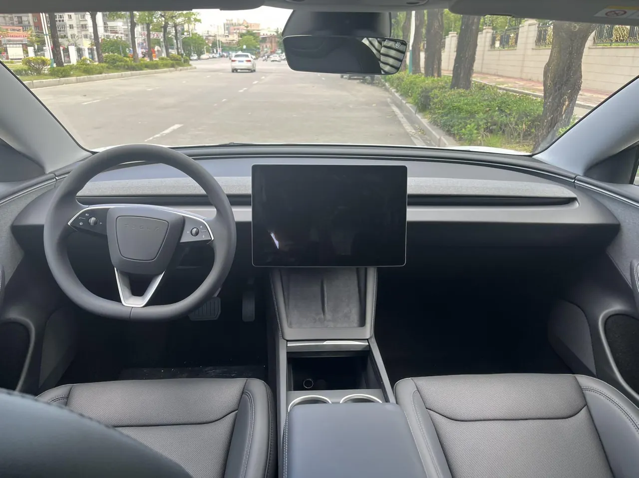 Tesla 2025 Model 3 Rear-Wheel-Drive Edition (facelift) Automatic Transmission 6