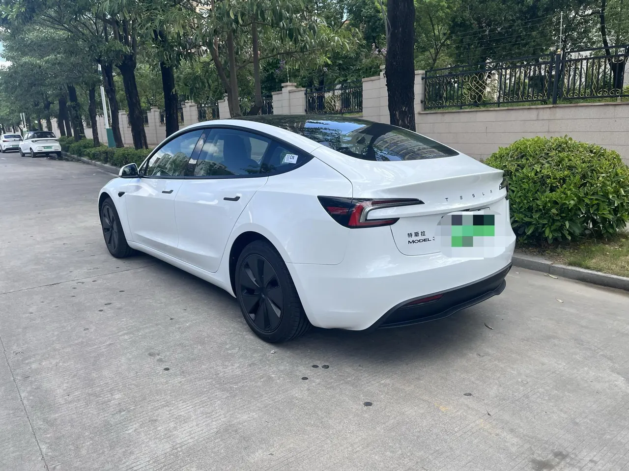 Tesla 2025 Model 3 Rear-Wheel-Drive Edition (facelift) Automatic Transmission 7