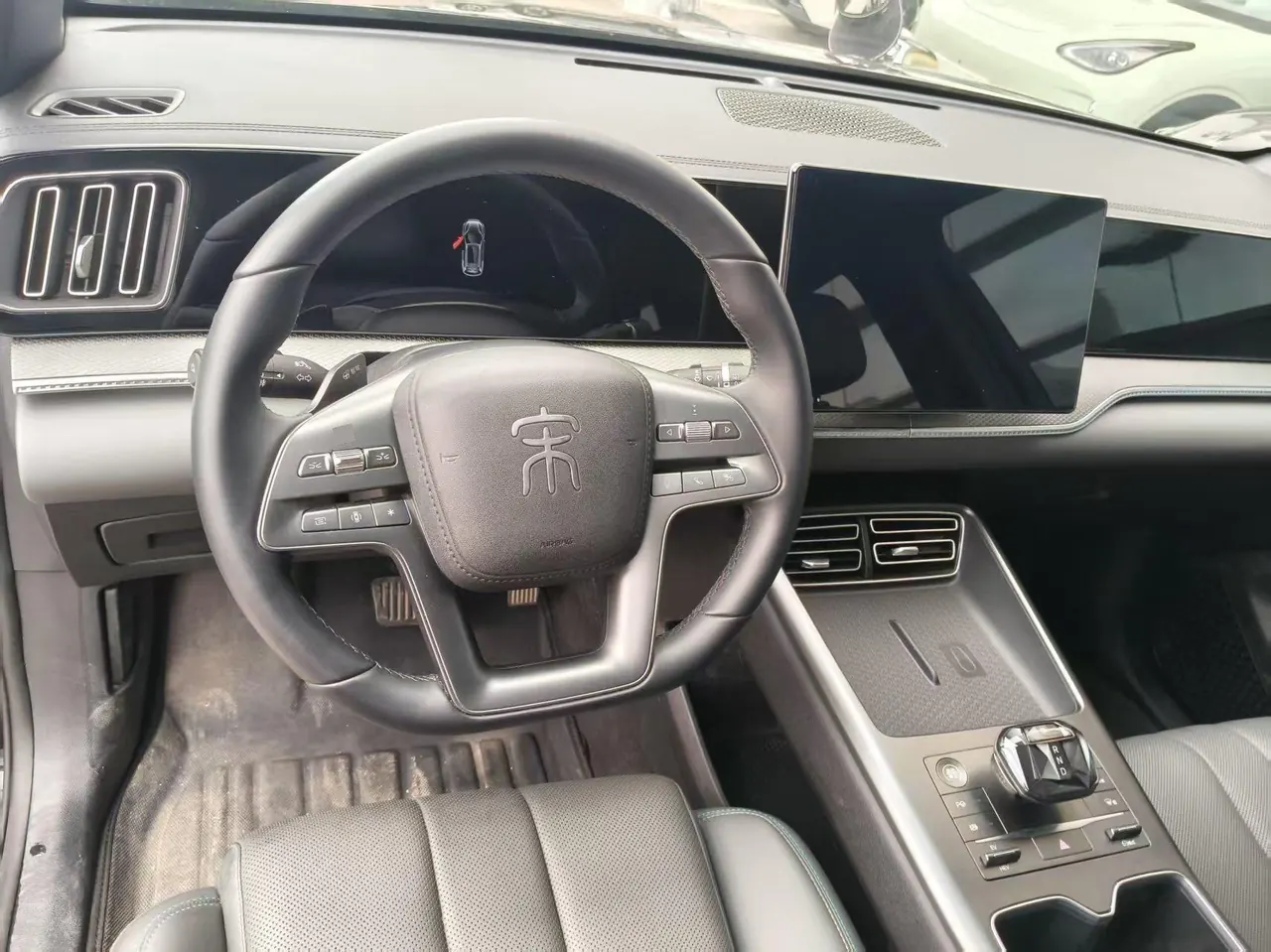 BYD Song Pro New Energy 2025 Song Pro DM-i 1.5 Stepless Smart Driving Edition 75KM Exceed Automatic Gear 4