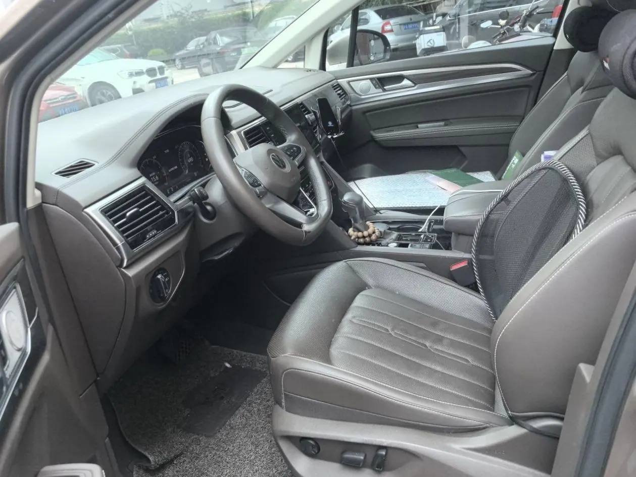 Volkswagen 2020 models of Viran (Viloran) 2.0TSI 330TSI Deluxe Edition Automatic Gear 2