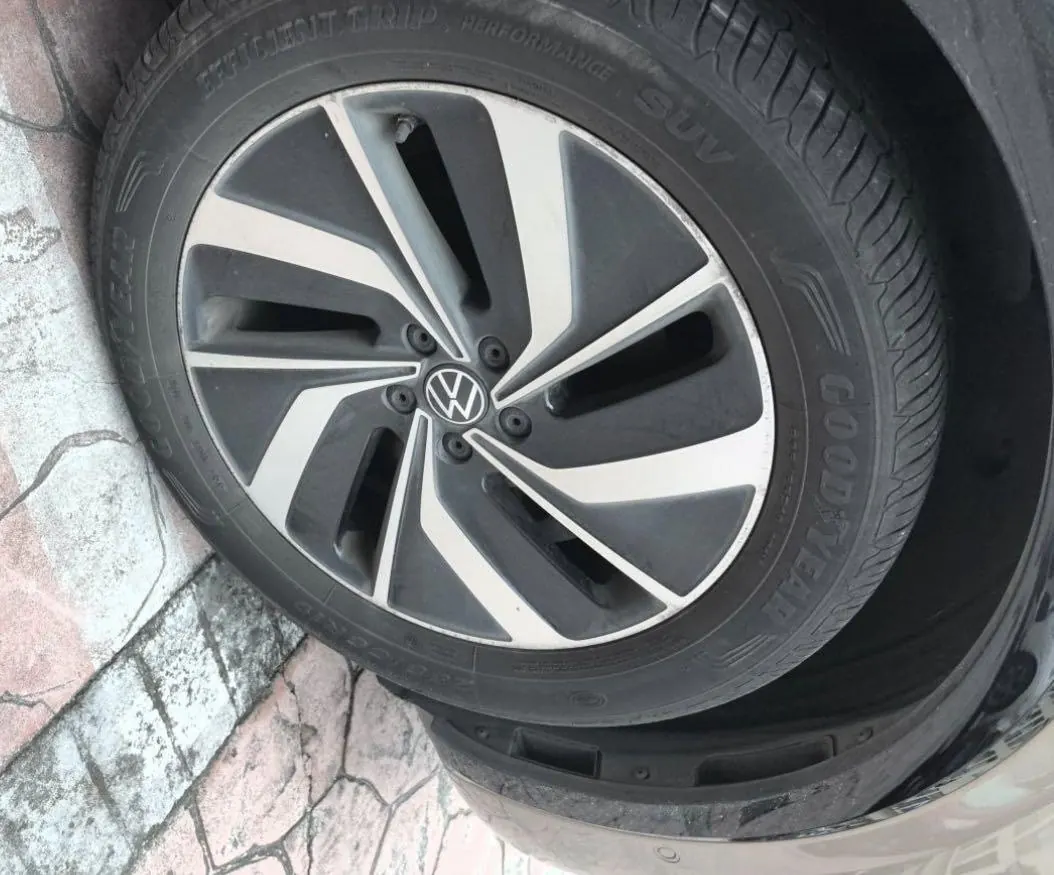Volkswagen 2020 models of Viran (Viloran) 2.0TSI 330TSI Deluxe Edition Automatic Gear 5