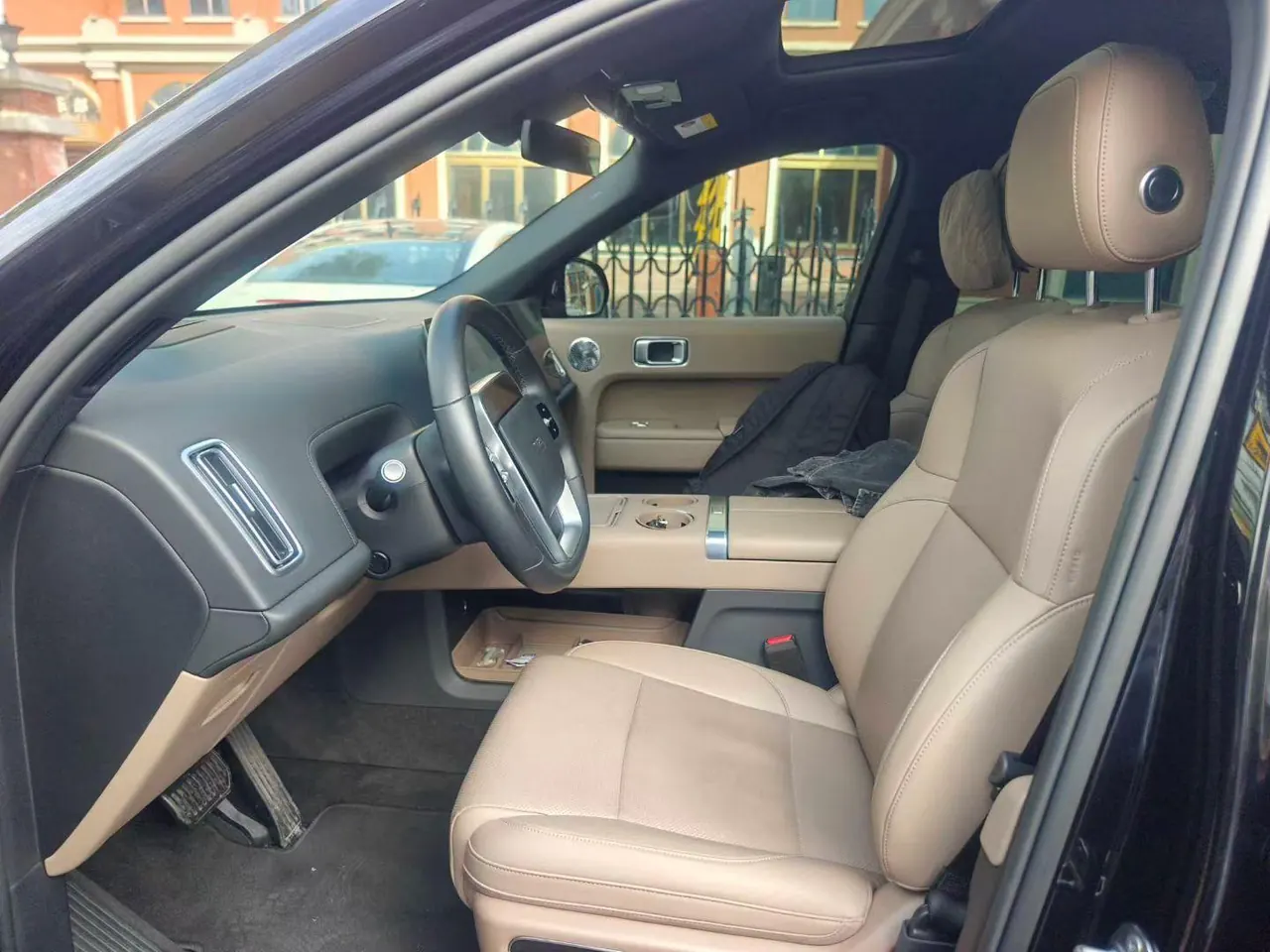 Li 2025 L9 Ultra Smart Refresh Edition Automatic Transmission 3