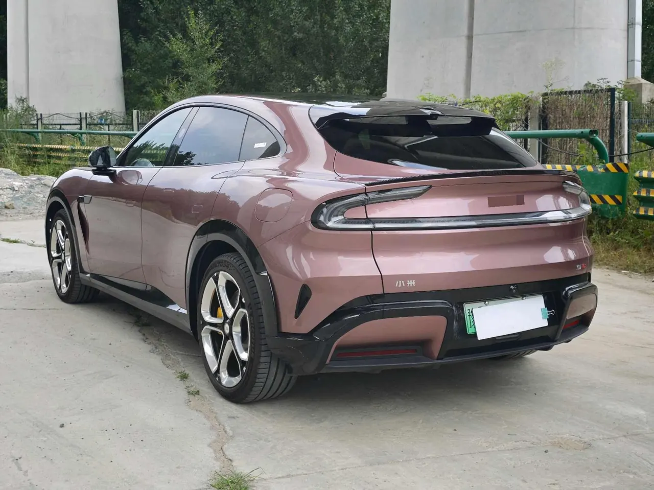 MI 2025 YU7 Long Endurance High Performance Four-wheel Drive Max Edition Automatic Gear 6