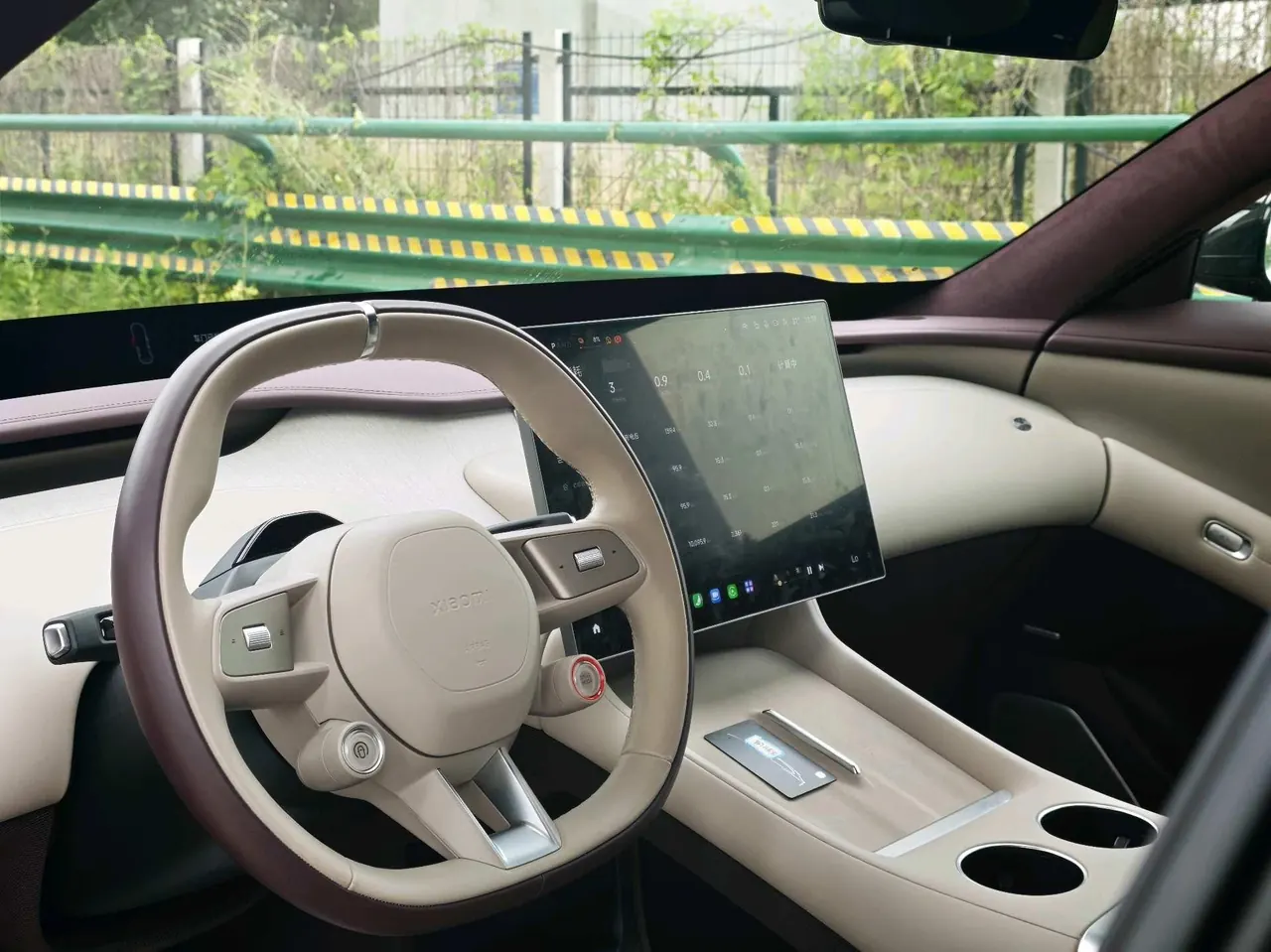 MI 2025 YU7 Long Endurance High Performance Four-wheel Drive Max Edition Automatic Gear 9