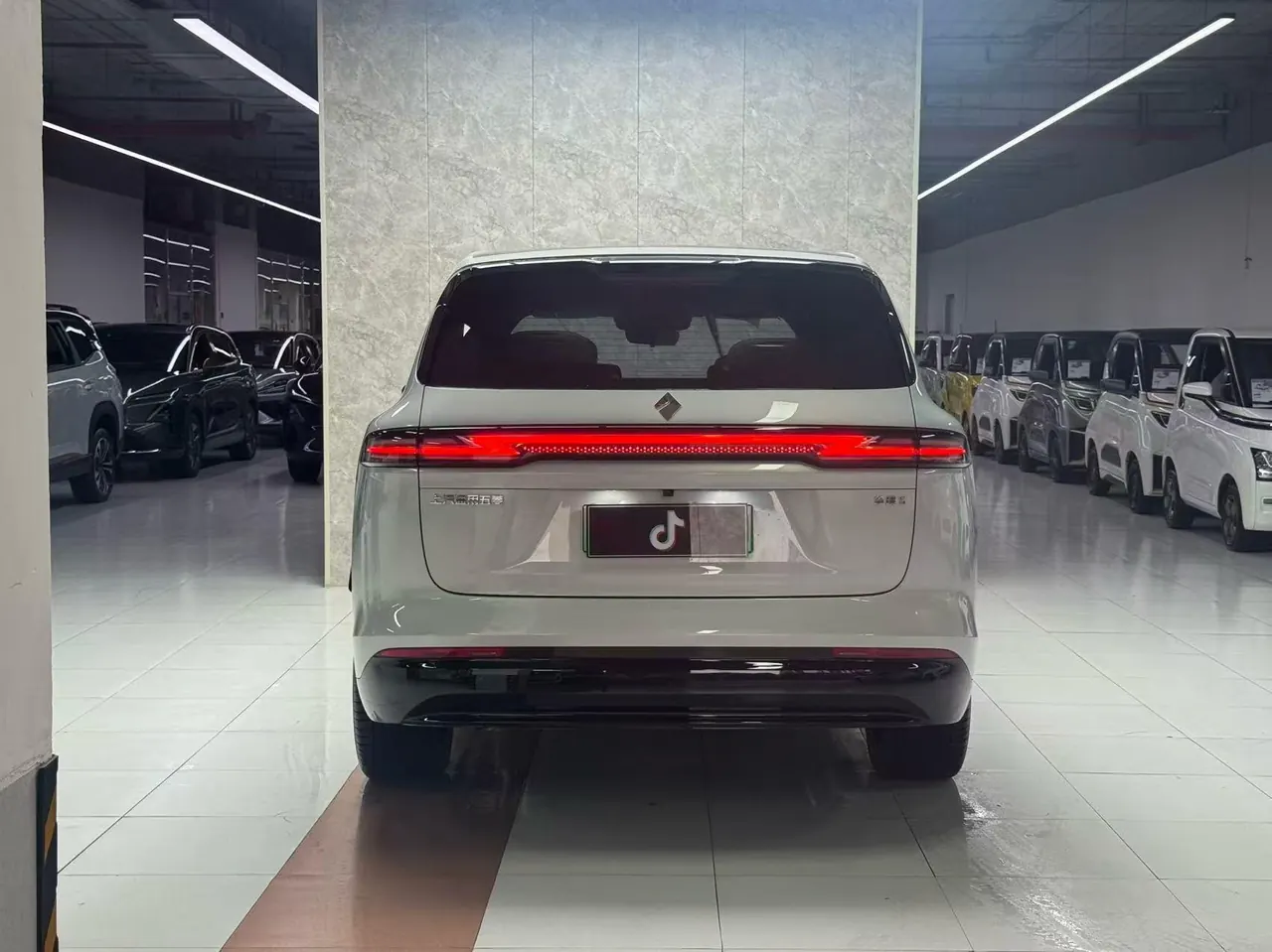 Huajing 2026 Huajing S 1.5T 235km 4-wheel drive dry Kun exclusive edition automatic gear 8