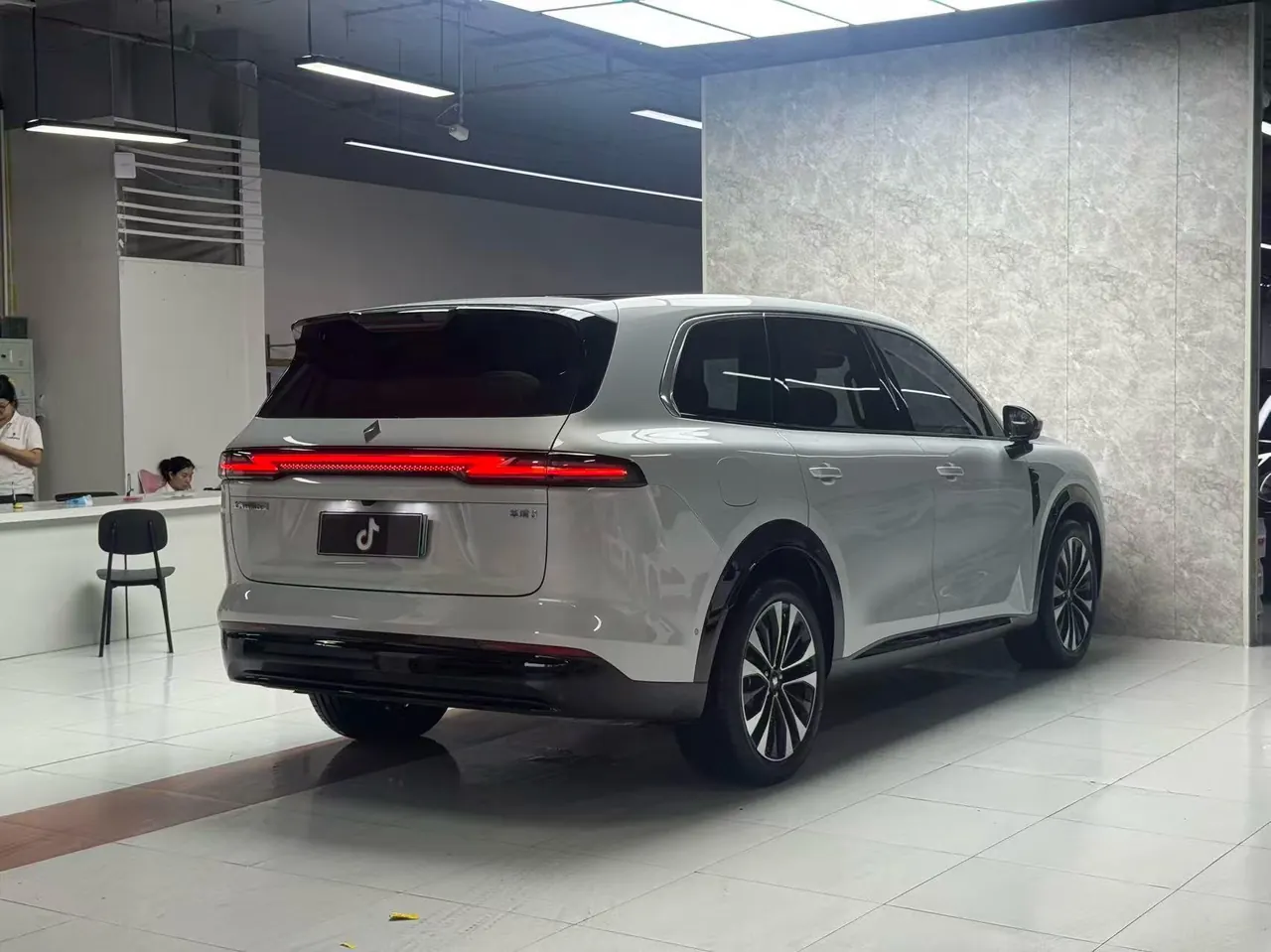 Huajing 2026 Huajing S 1.5T 235km 4-wheel drive dry Kun exclusive edition automatic gear 9