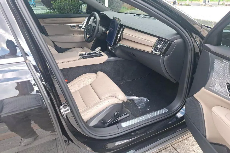 Volvo 2026 S90 48V 2.0T B5 Zhiya Deluxe Edition Automatic Gear 5