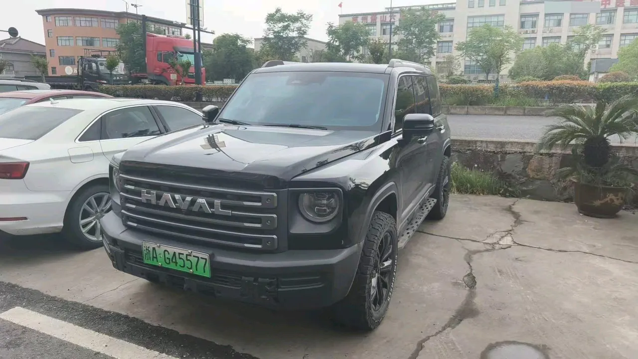 Open image lightbox: Haval 2023 Raptors Hi4 1.5T 145 Discovery Edition Automatic Gear