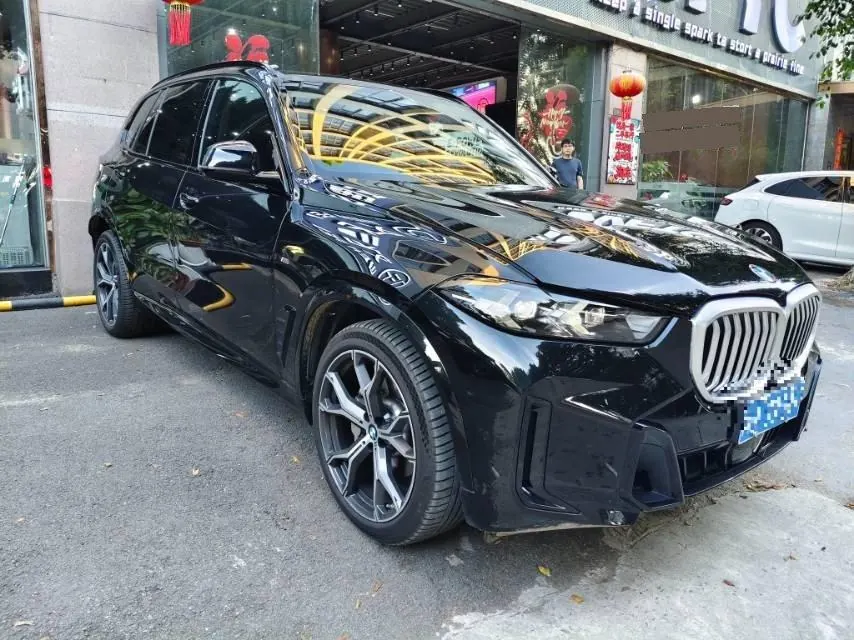 BMW 2026 X5 xDrive30Li 48V 2.0T exclusive m sports obsidian night suit automatic gear 2