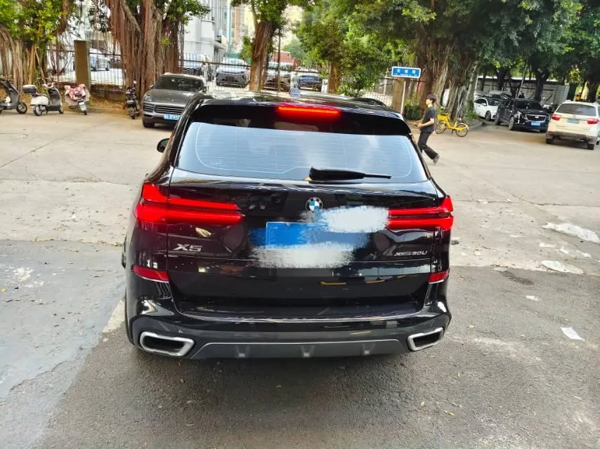 BMW 2026 X5 xDrive30Li 48V 2.0T exclusive m sports obsidian night suit automatic gear 8