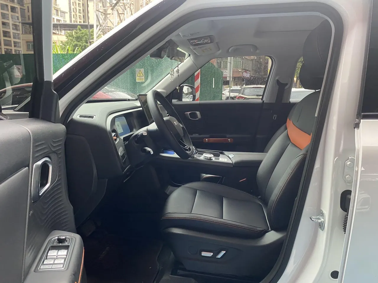 Beijing 2026 BJ30 1.5T Traveler Two-Drive Standard Automatic Gear 4