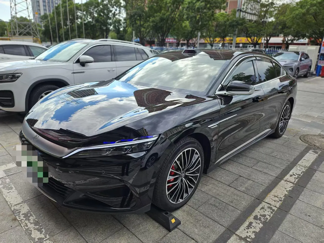 BYD 2025 Han EV 701KM exclusive automatic gear - View 1