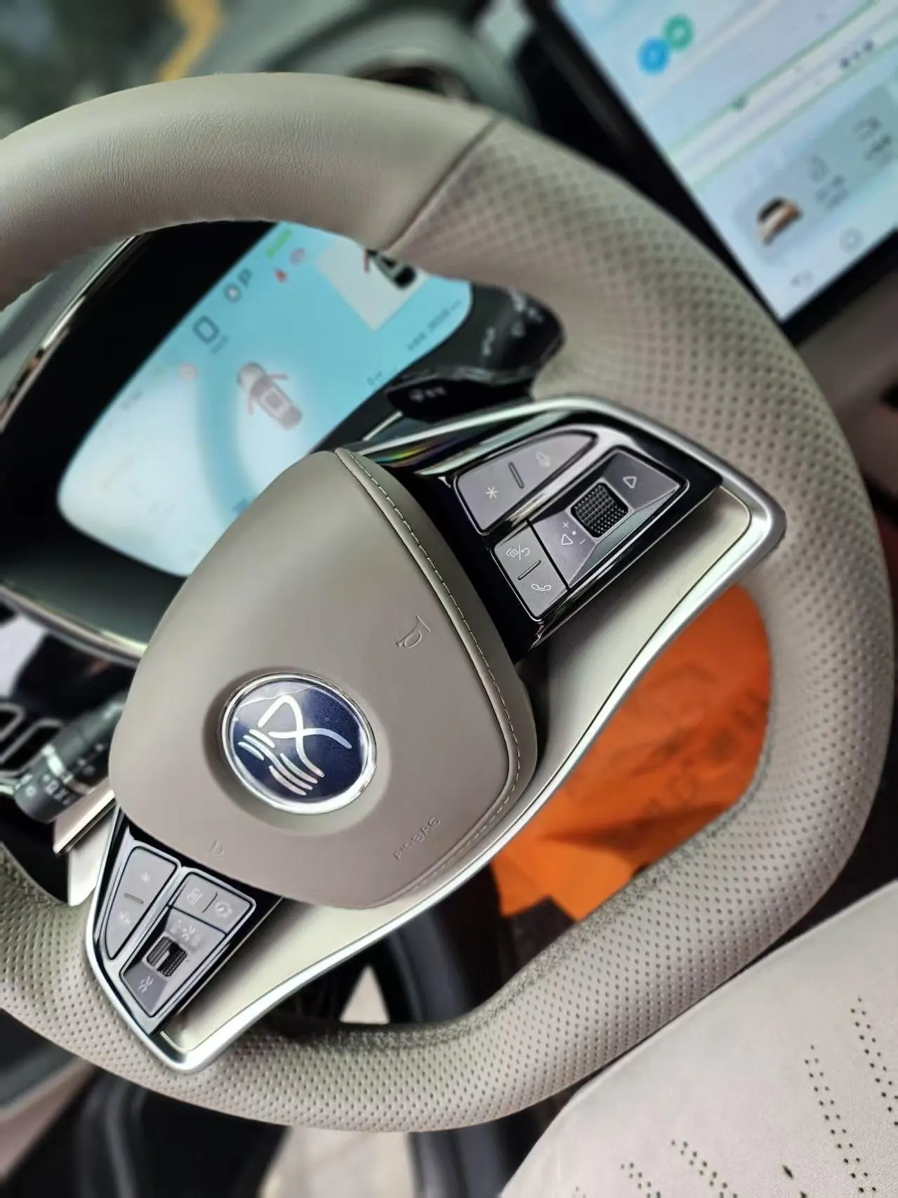 BYD 2025 Han EV 701KM exclusive automatic gear 4