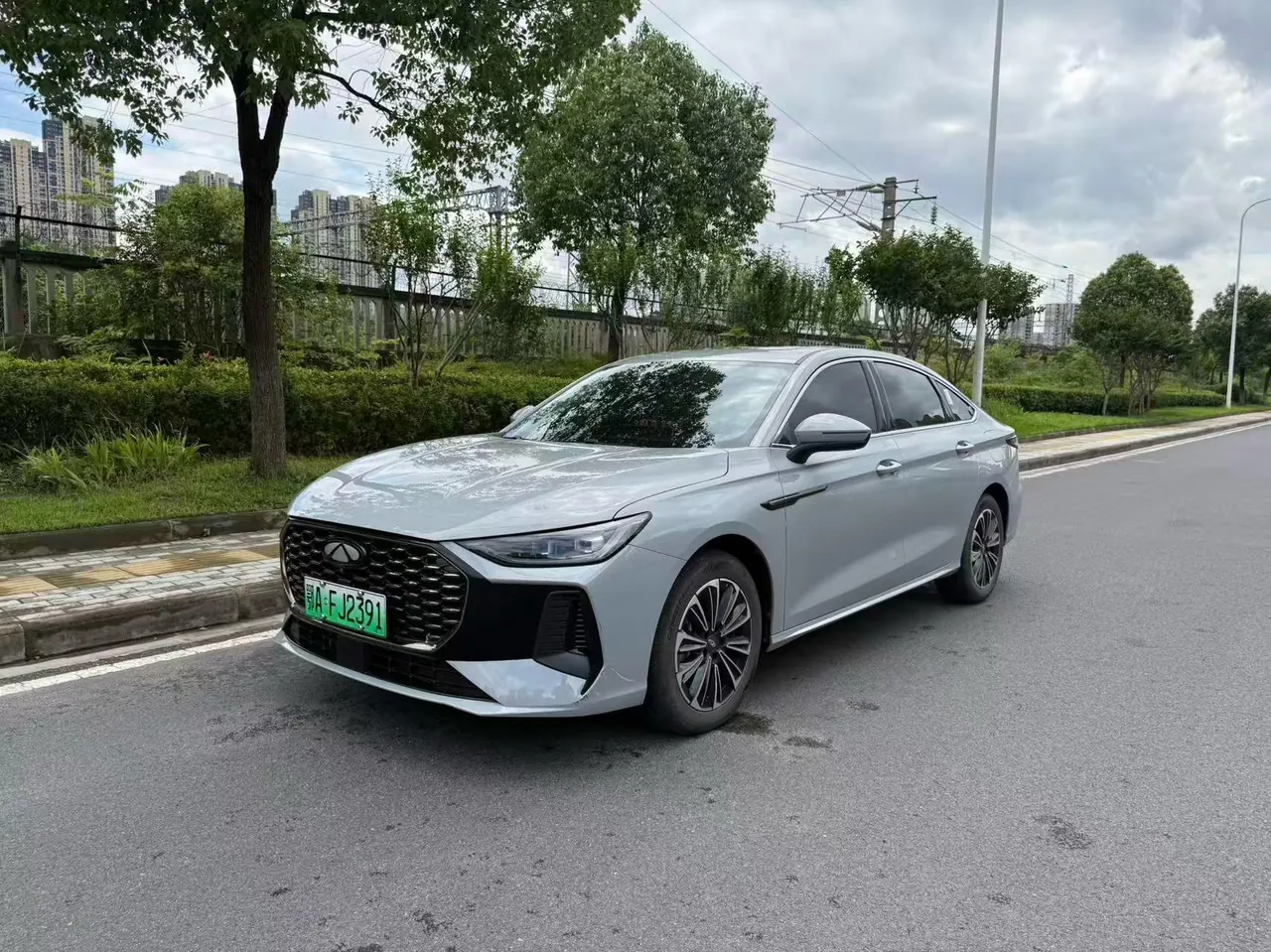 Открыть галерею: Chery 2025 Fengyun A8L 1.5TGDI 145km Comfortable Automatic Gear