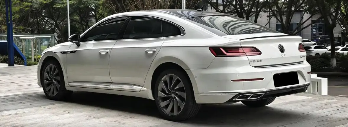 Volkswagen 2023 CC 2.0TSI 380TSI eye-catching automatic gear 6