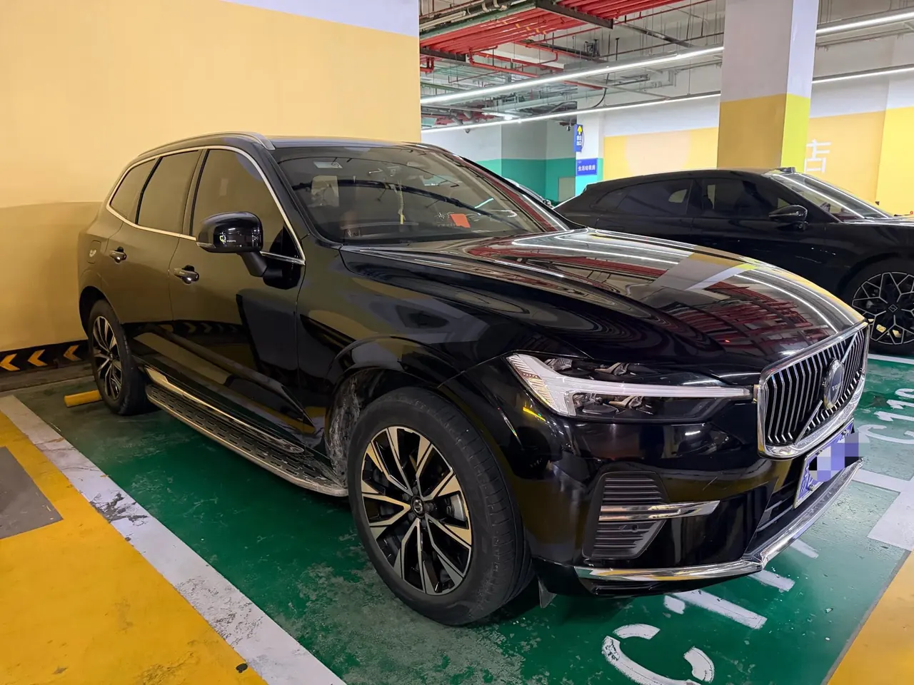 Volvo 2023 XC60 48V 2.0T B5 4-wheel drive Zhiyuan Deluxe Edition Automatic Gear 2