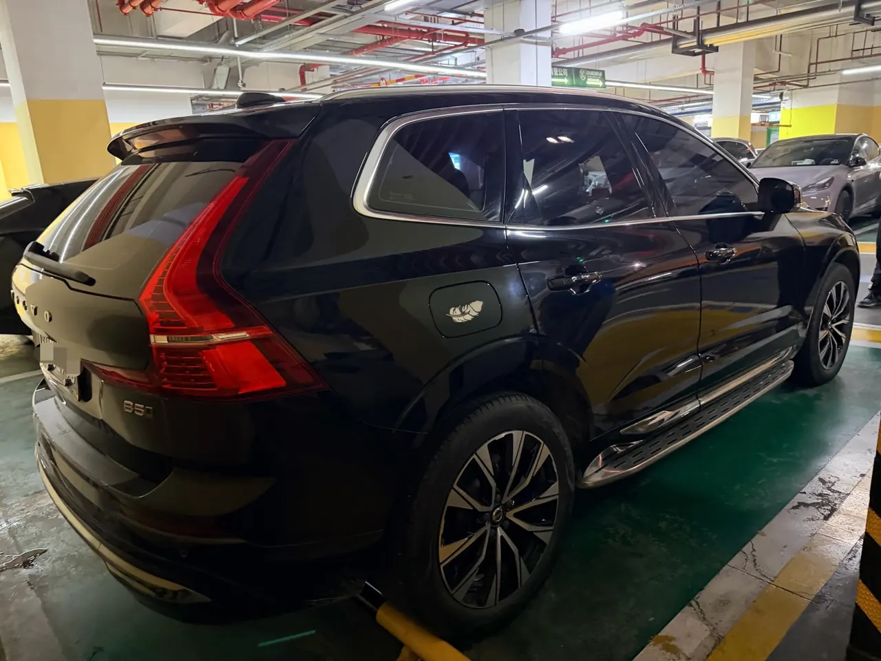 Volvo 2023 XC60 48V 2.0T B5 4-wheel drive Zhiyuan Deluxe Edition Automatic Gear 6