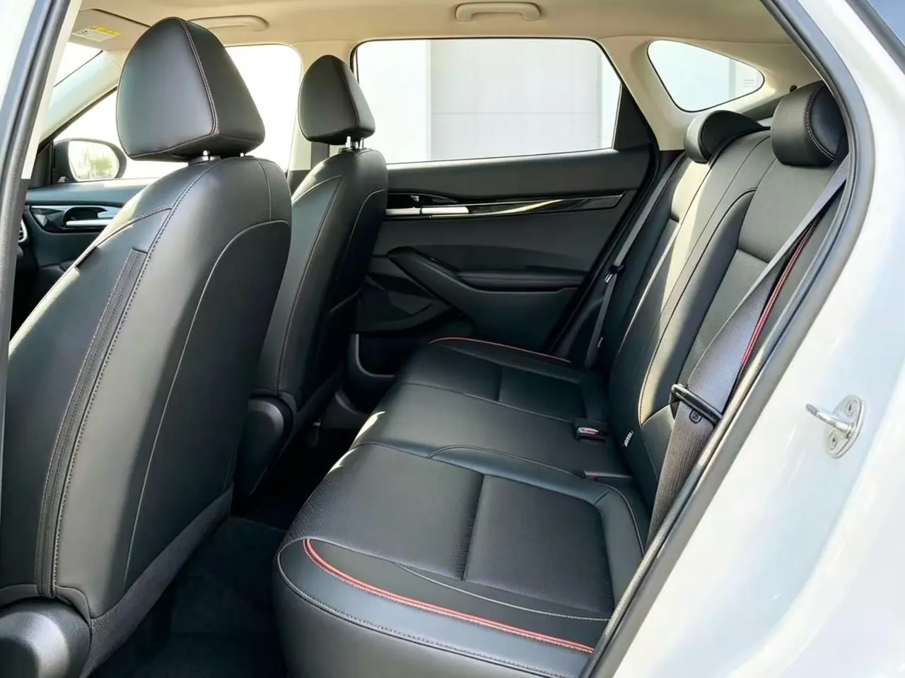 Kia 2023 Setus 1.5 Stepless Premium Edition Automatic Transmission 4