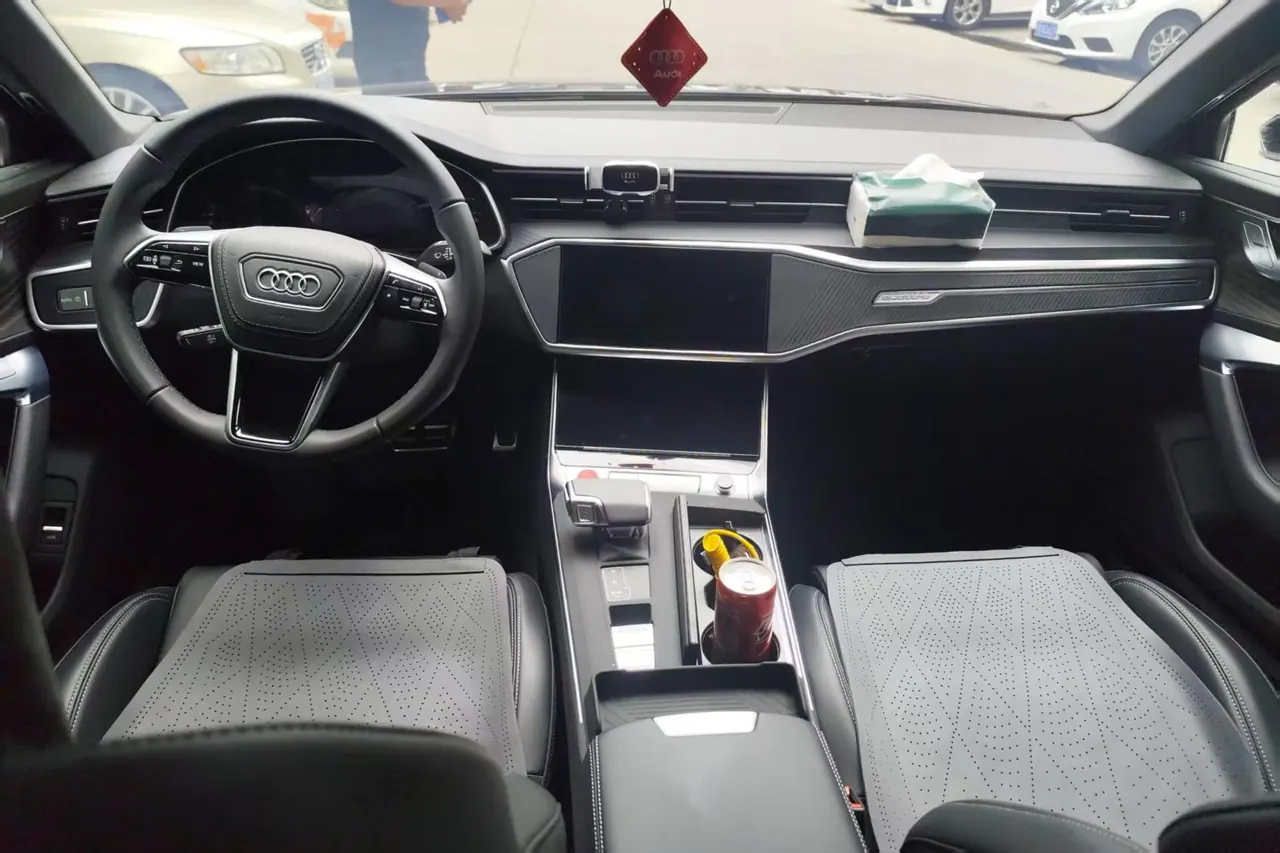 Audi 2025 A6L 2.0TFSI 45TFSI Quattro Selected Dynamic (Modified) Automatic Gear 5