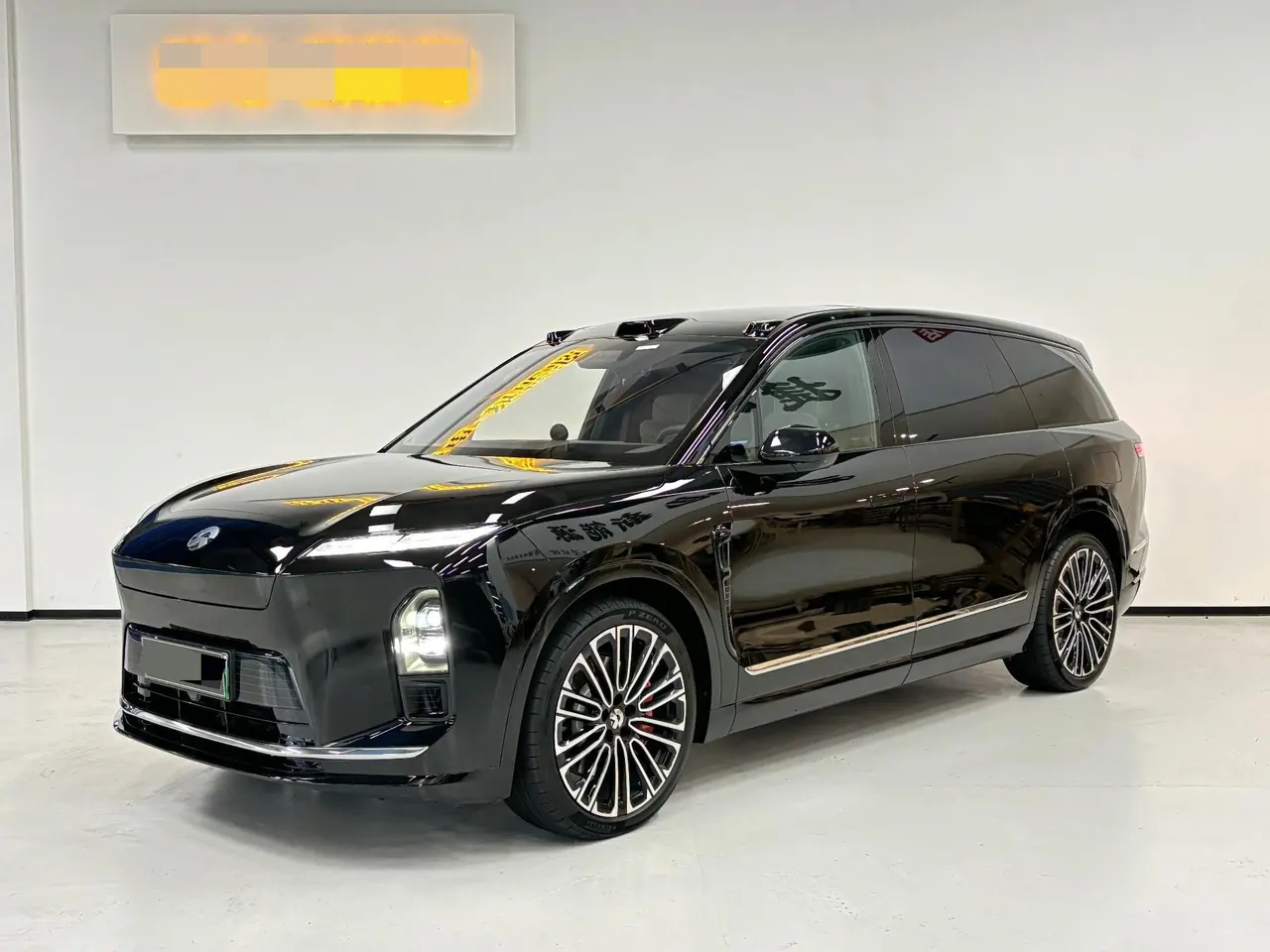 Открыть галерею: NIO 2026 ES8 6‑Seater Executive Signature Edition Automatic Transmission