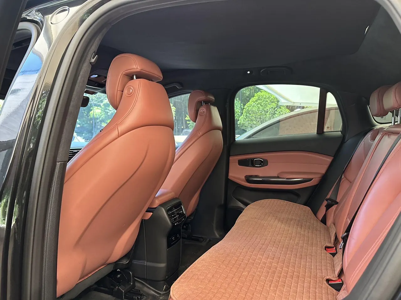 NIO 2020 EC 6 430KM Sports Edition Automatic Gear 4
