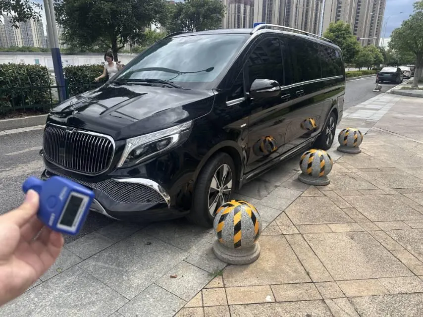 Open image lightbox: Mercedes Benz V 2021V 260 L 2.0T Premium Edition Automatic Gear