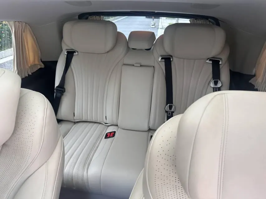 Mercedes Benz V 2021V 260 L 2.0T Premium Edition Automatic Gear 4