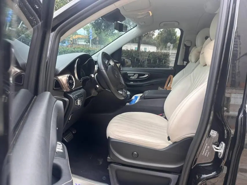 Mercedes Benz V 2021V 260 L 2.0T Premium Edition Automatic Gear 7