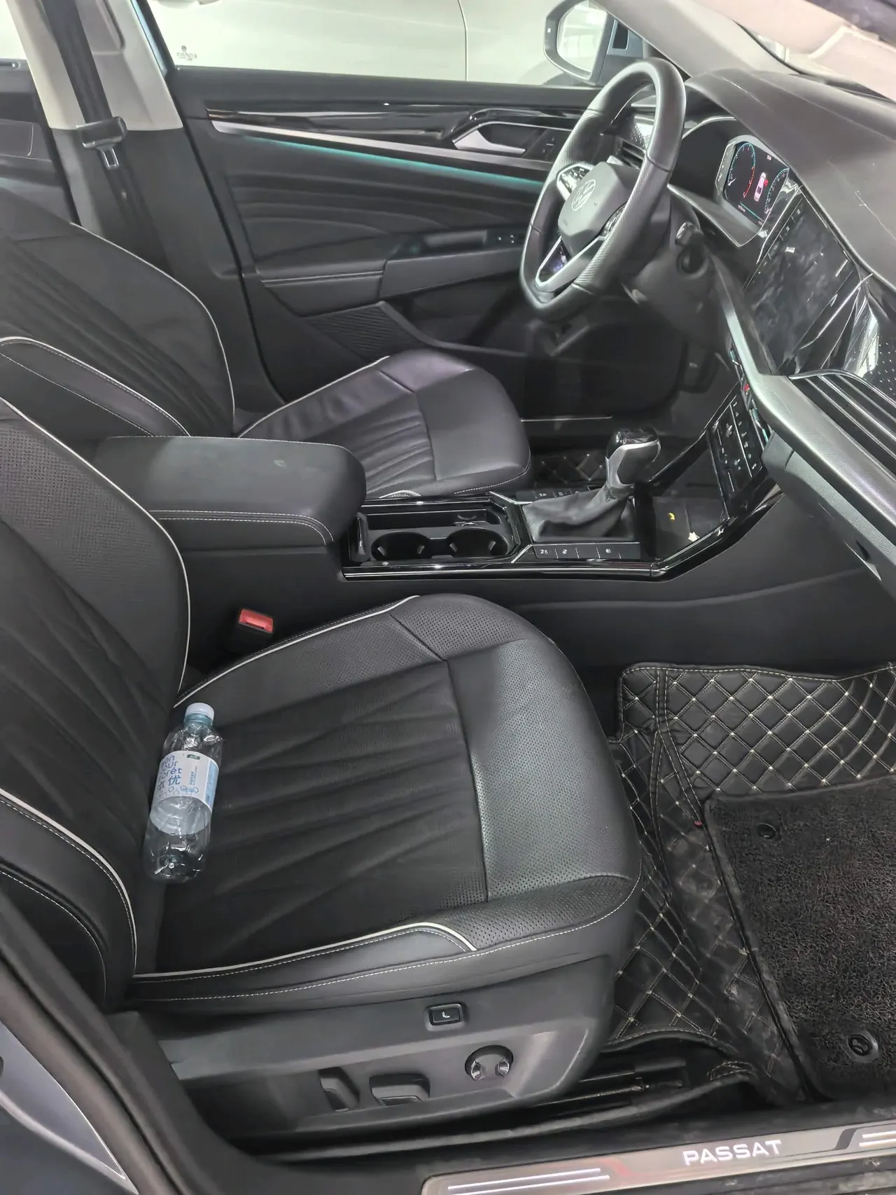 Volkswagen 2022 Passat 2.0TSI 330TSI Premium Edition Automatic Gear 6