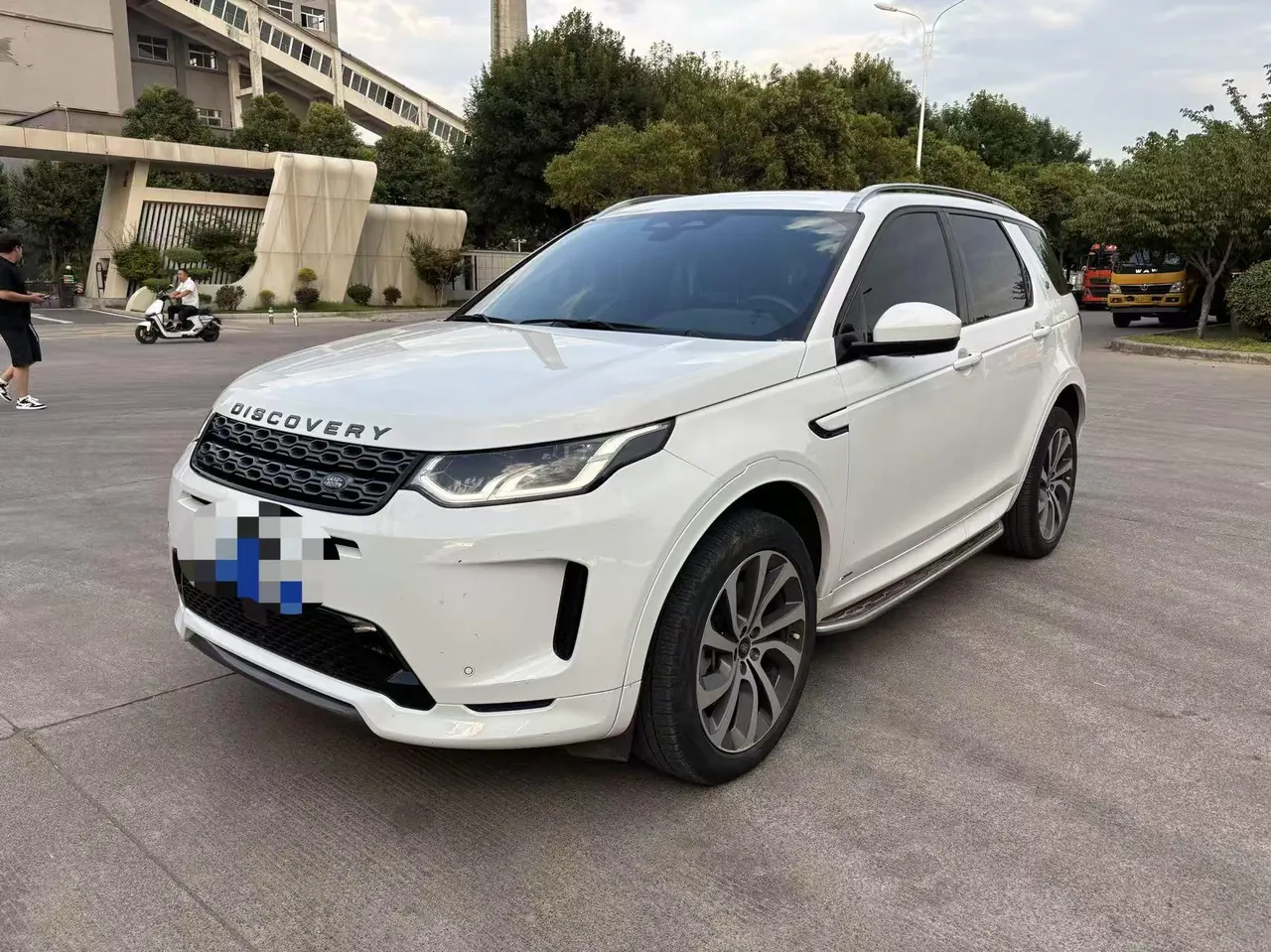 打开图片灯箱:Land Rover 2022 Discovery Sports Edition 48V 2.0T 249PS R-Dynamic SE Performance Technology Edition 5-seat Automatic Gear