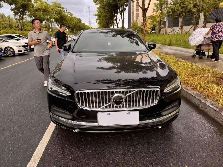 Volvo 2022 S90 48V 2.0T B5 Zhiyuan Deluxe Edition Automatic Gear 2