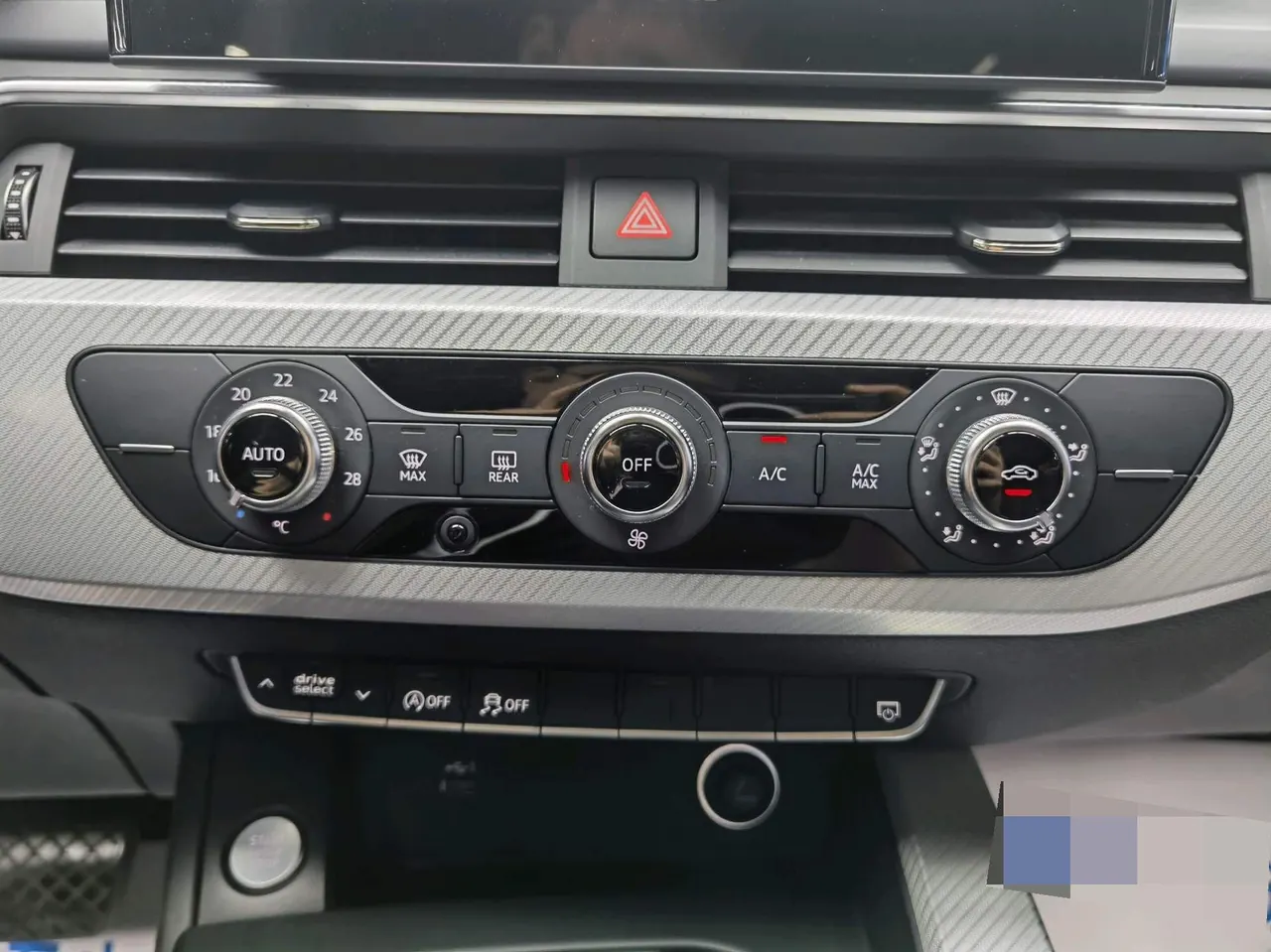 Audi 2020 A4L 2.0TFSI 40TFSI Fashion Elegant Automatic 11