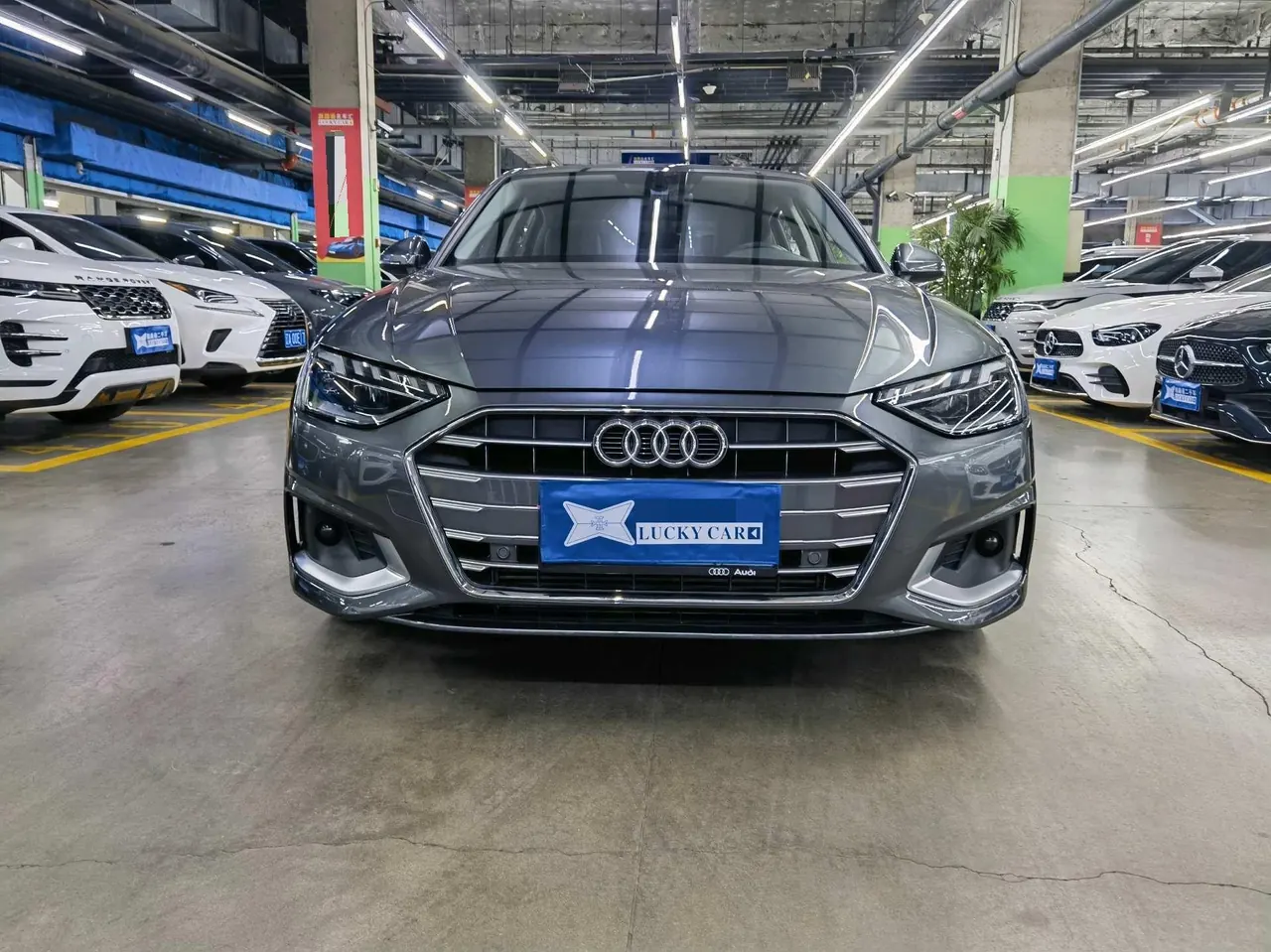 Audi 2020 A4L 2.0TFSI 40TFSI Fashion Elegant Automatic 2