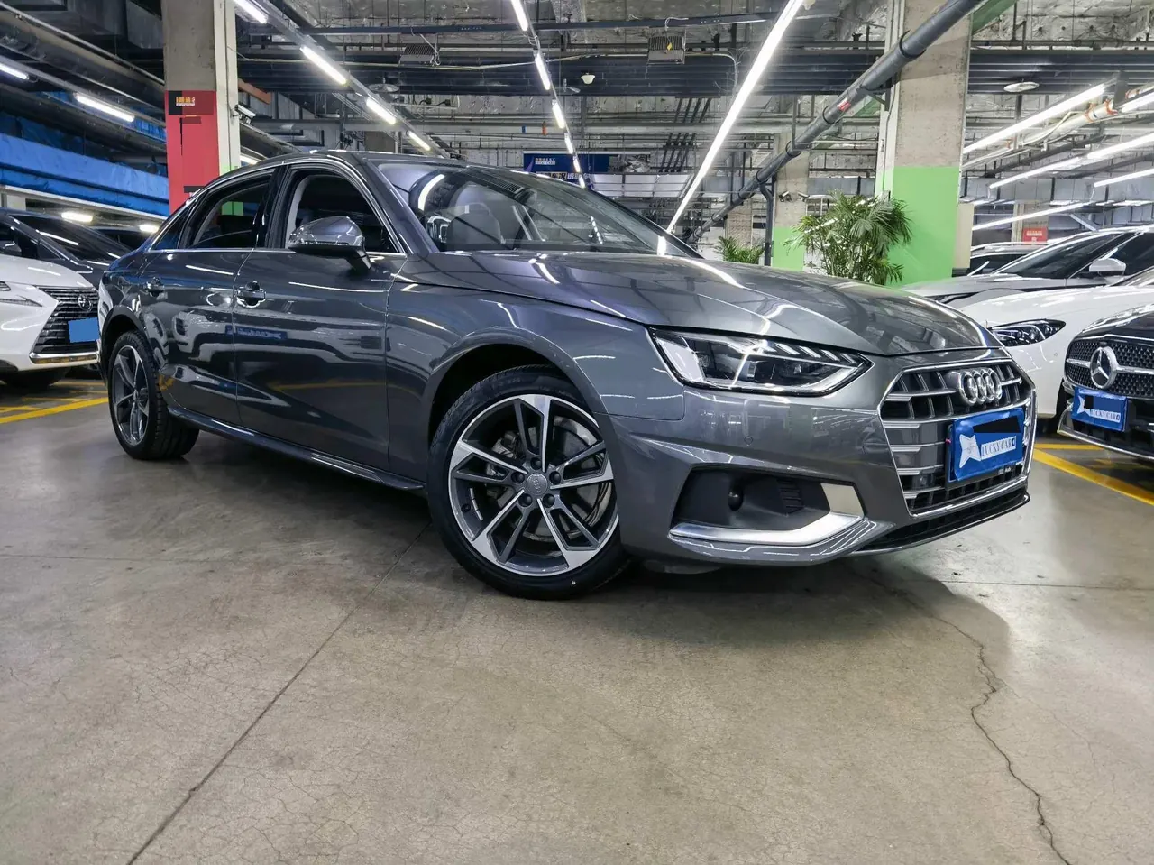 Audi 2020 A4L 2.0TFSI 40TFSI Fashion Elegant Automatic 3