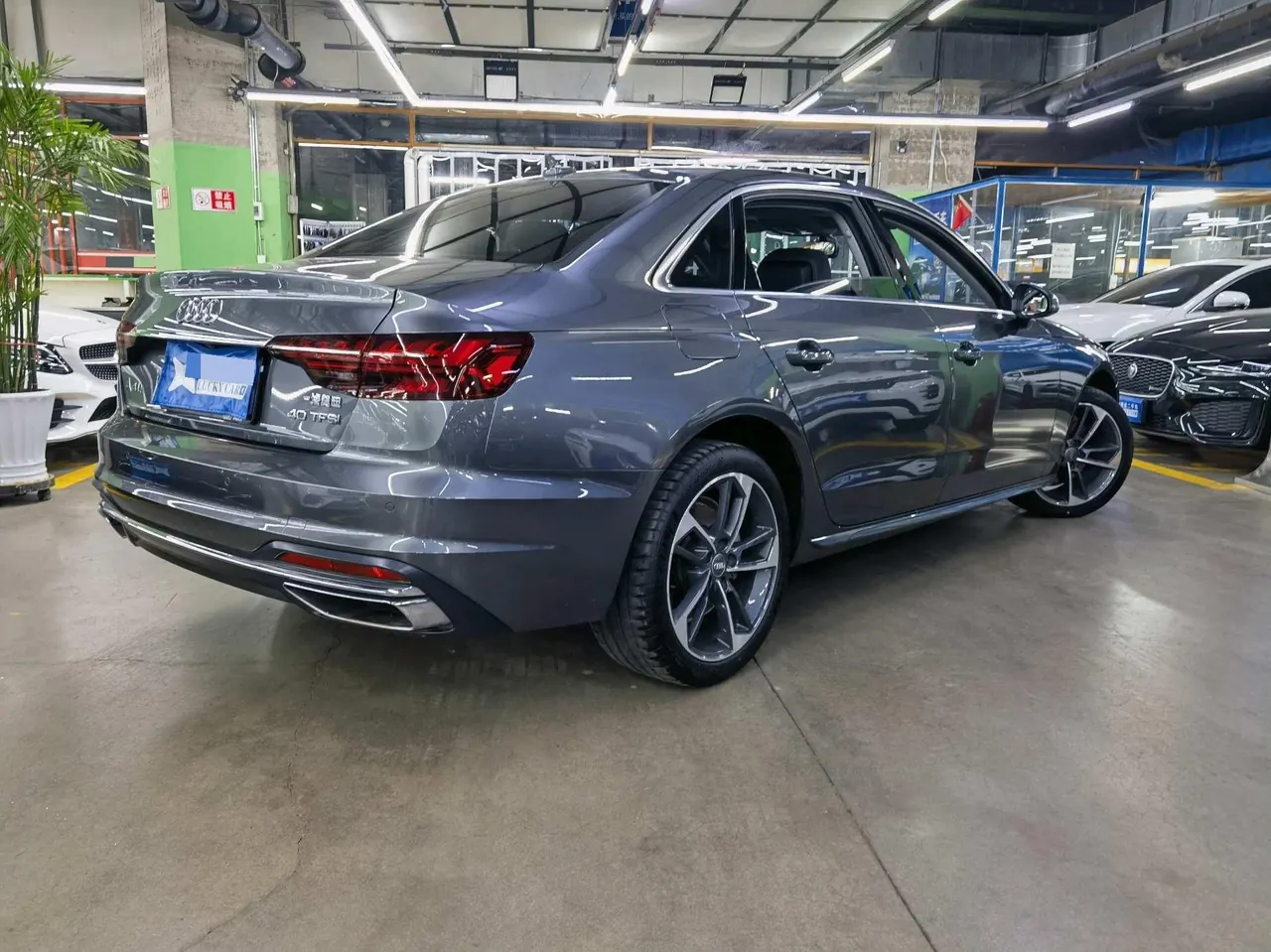 Audi 2020 A4L 2.0TFSI 40TFSI Fashion Elegant Automatic 4