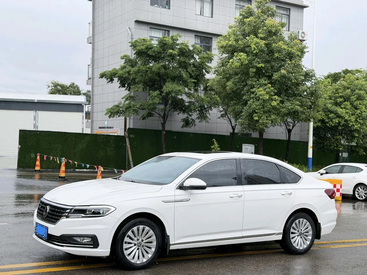 Open image lightbox: Volkswagen 2021 Lavida 1.4TSI 280TSI Comfort Edition Automatic Gear