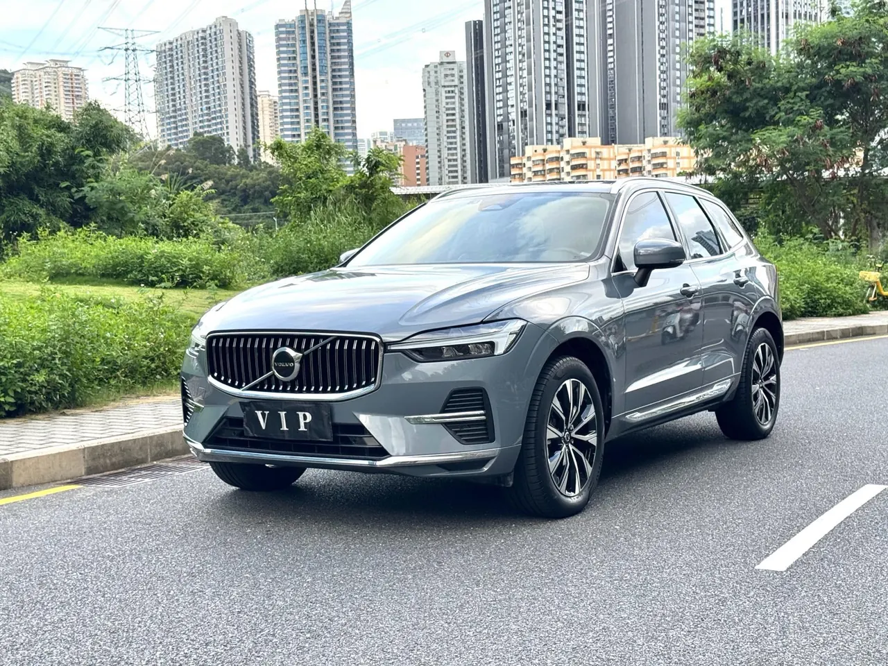 Open image lightbox: Volvo 2023 XC60 48V 2.0T B5 4-wheel drive Zhiyuan Deluxe Edition Automatic Gear