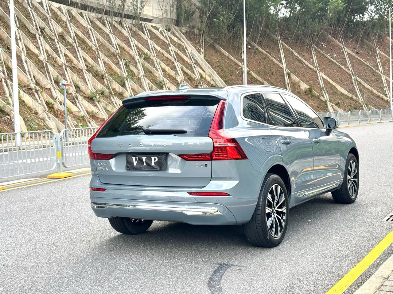 Volvo 2023 XC60 48V 2.0T B5 4-wheel drive Zhiyuan Deluxe Edition Automatic Gear 10