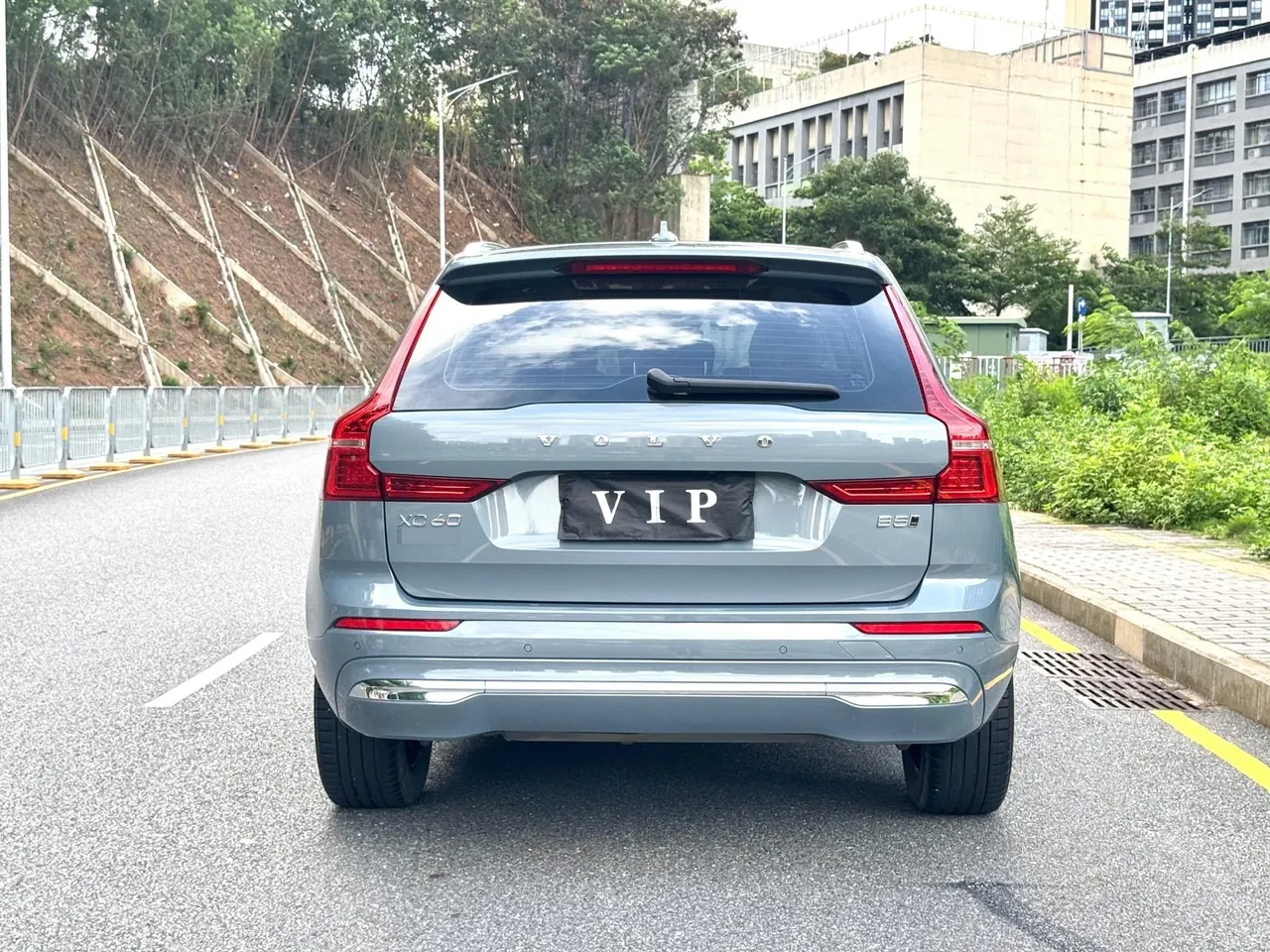 Volvo 2023 XC60 48V 2.0T B5 4-wheel drive Zhiyuan Deluxe Edition Automatic Gear 9