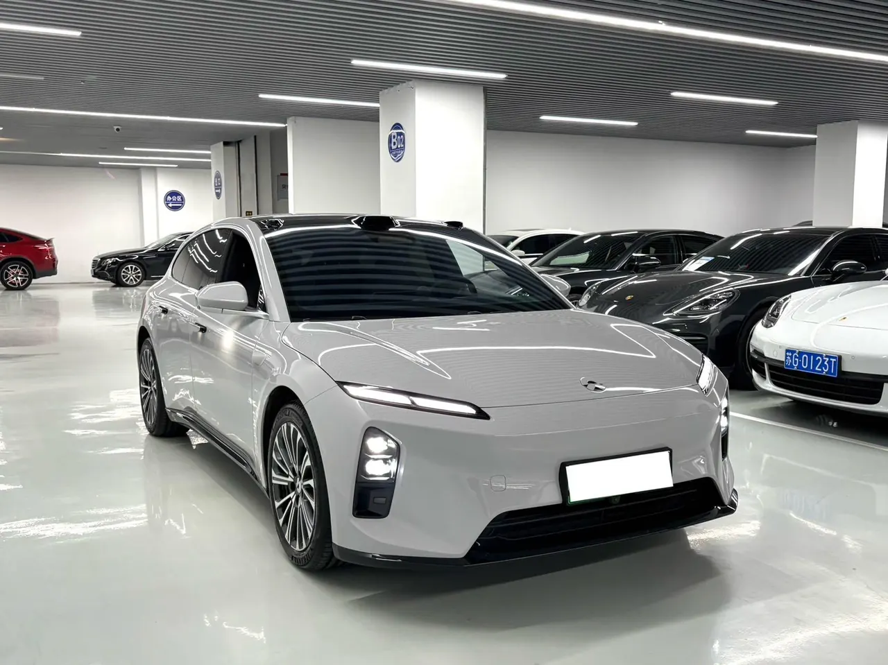 NIO 2025 ET5T 75kWh Touring automatic 3