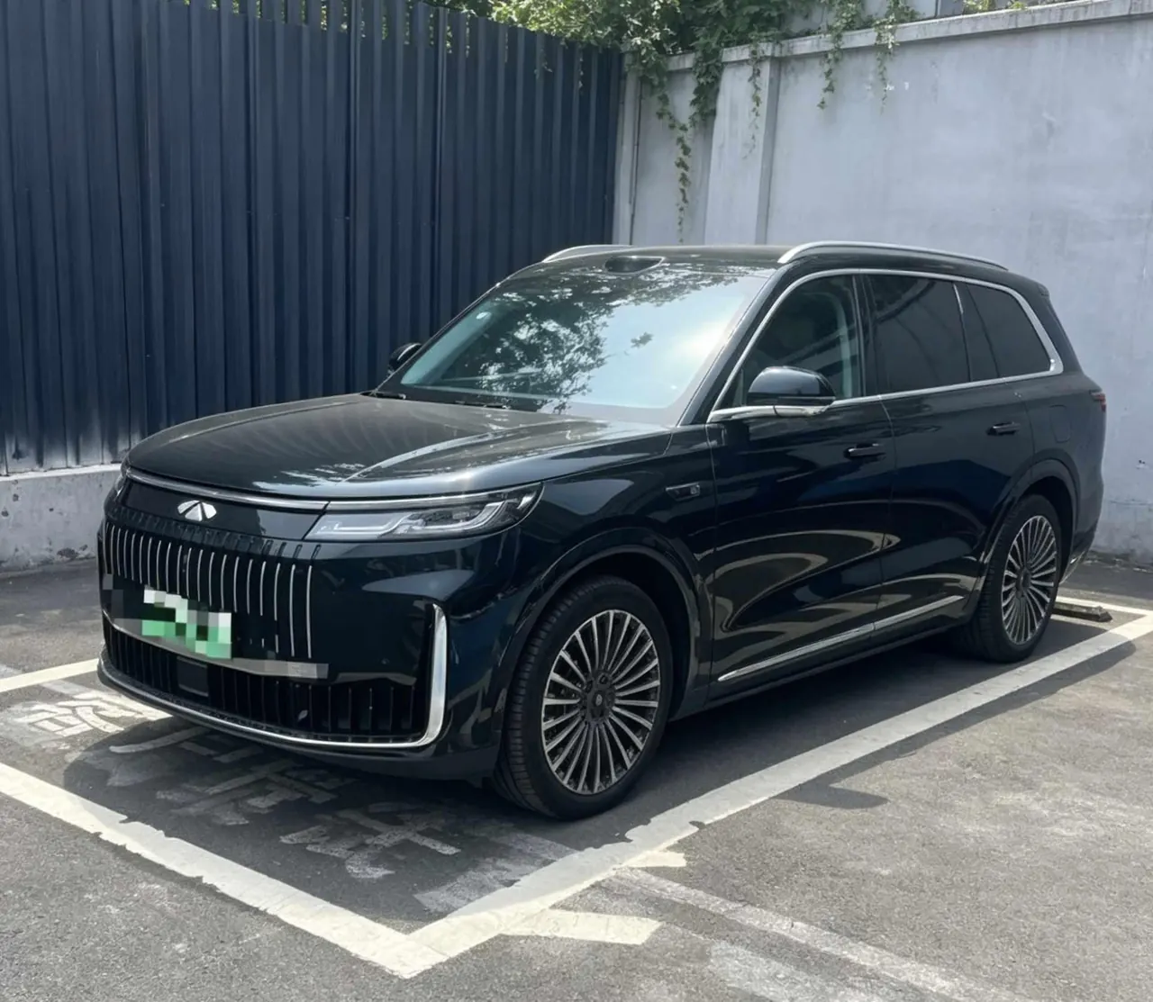 Open image lightbox: Chery 2026 Fengyun T 11 220 Four-wheel Drive Family Music Automatic Gear