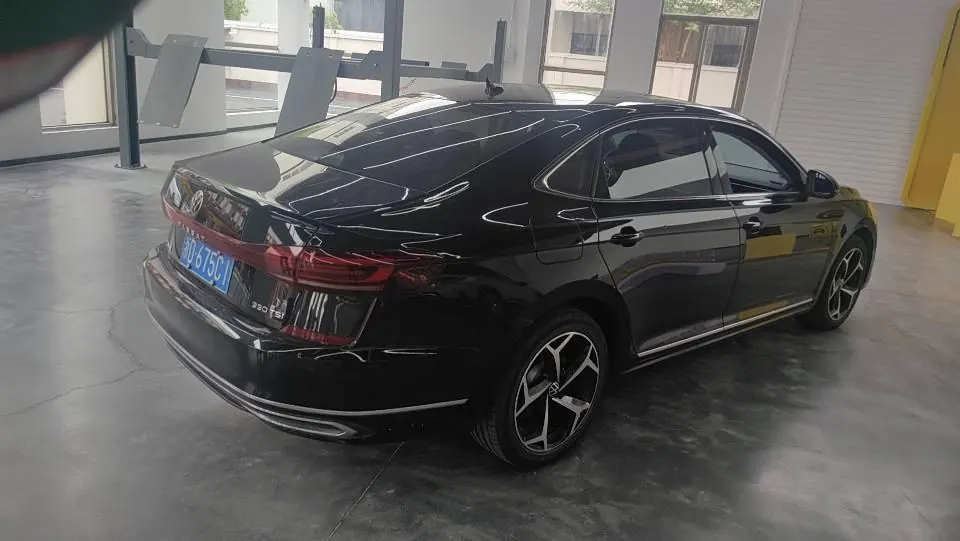 Volkswagen 2023 Passat 2.0TSI 330TSI Star Elite Edition (Modified) Automatic Gear 5