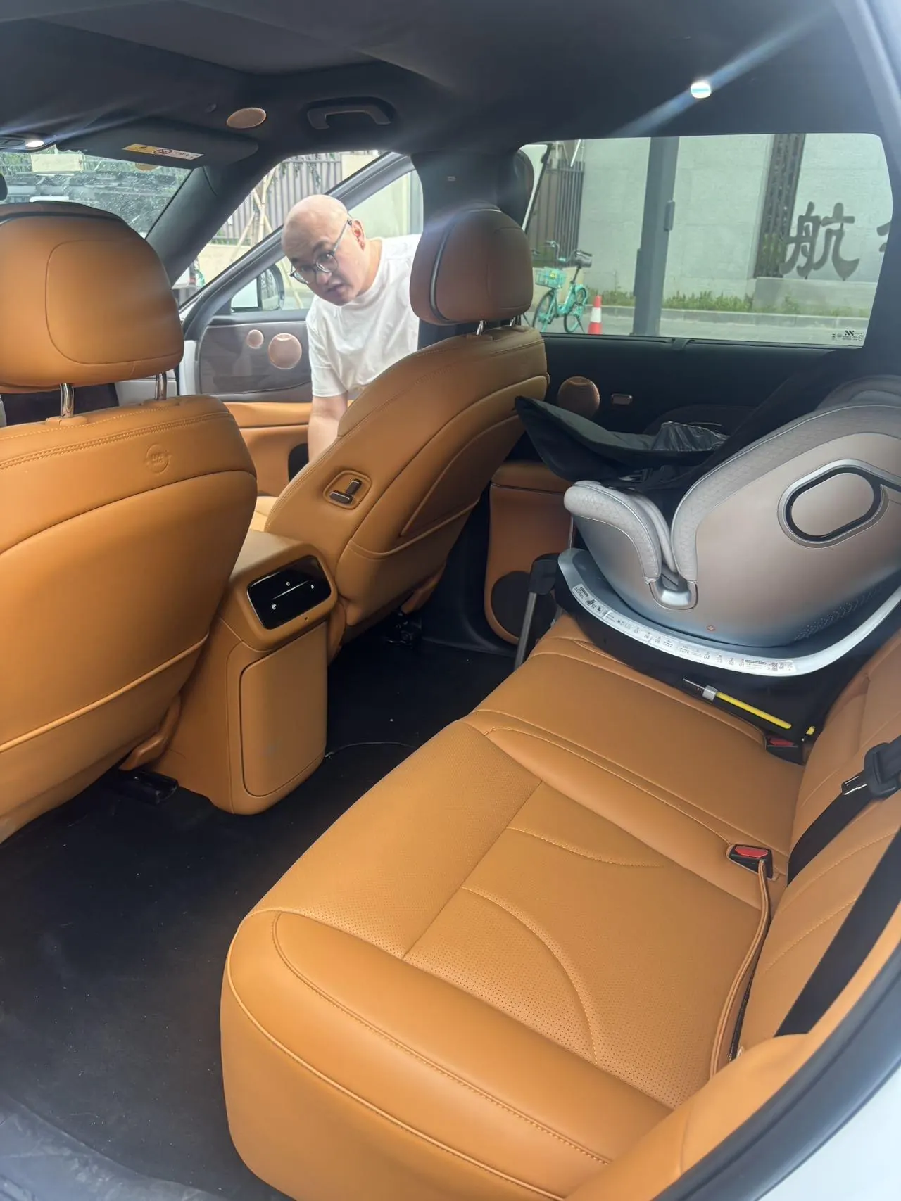 IM 2026 IM LS8 66 Ultra Technology Flagship Large Five-seater Automatic Transmission 4