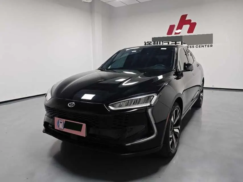 Открыть галерею: SERES 2021 SERES 5 Huawei Smart Selection Four-wheel Drive Automatic Gear