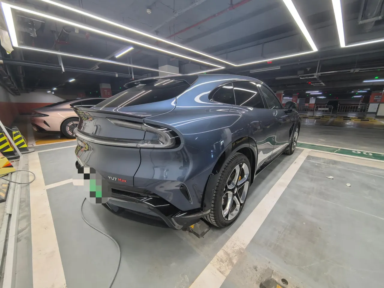 MI 2025 YU7 Long Endurance High Performance Four-wheel Drive Max Edition Automatic Gear 7