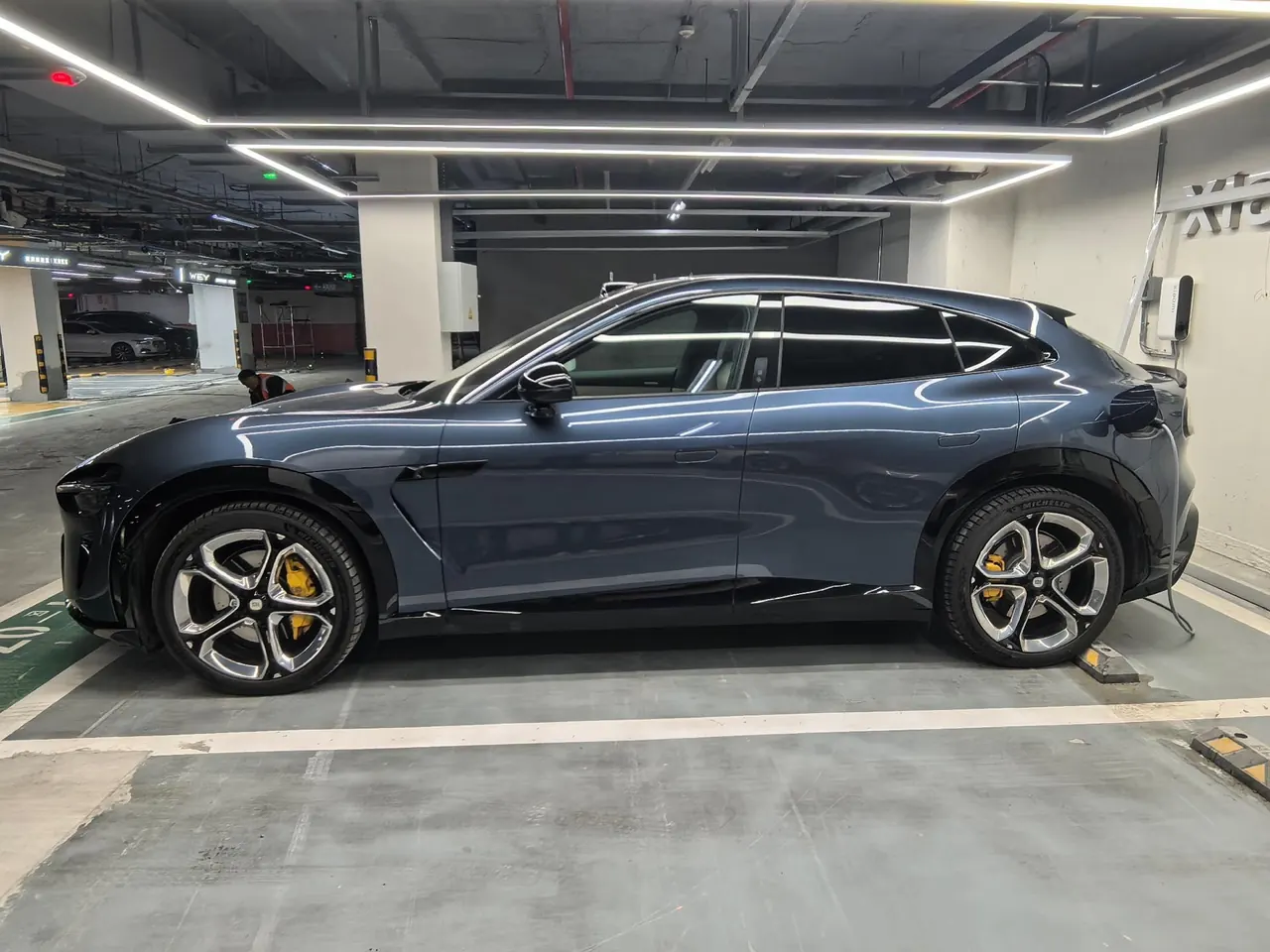 MI 2025 YU7 Long Endurance High Performance Four-wheel Drive Max Edition Automatic Gear 8