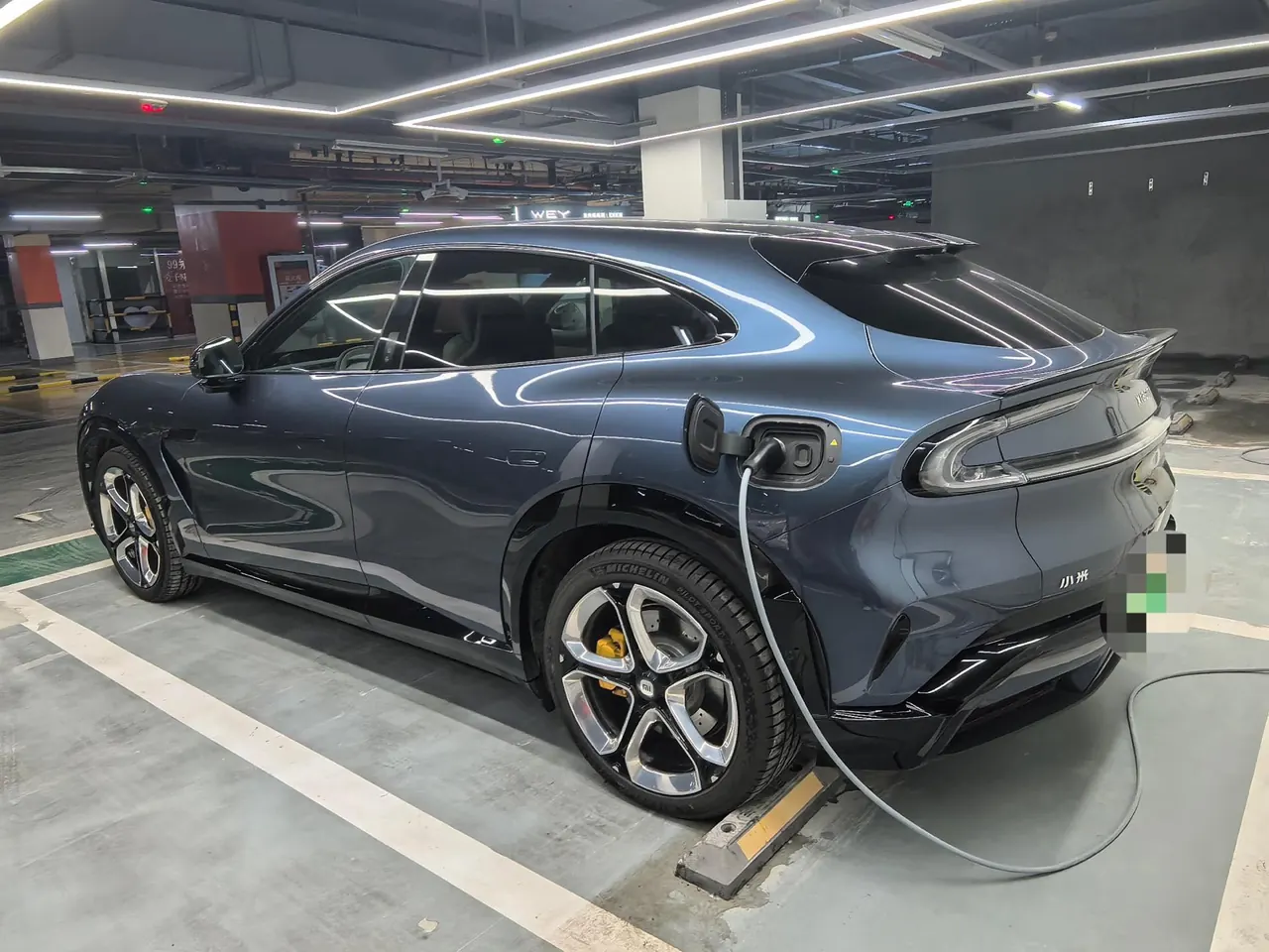 MI 2025 YU7 Long Endurance High Performance Four-wheel Drive Max Edition Automatic Gear 9