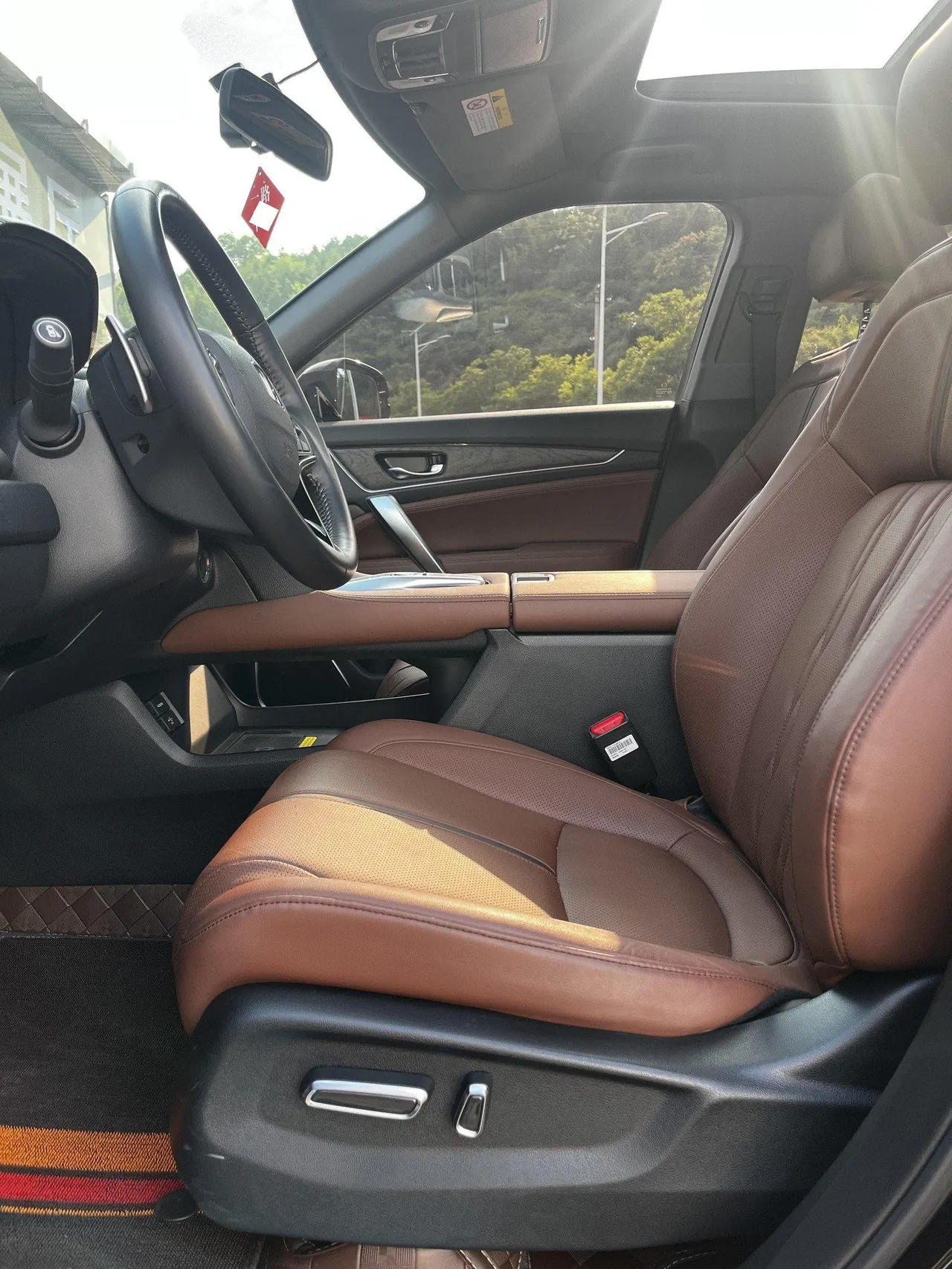 Honda 2020 UR-V 2.0T 370TURBO two-drive elegant version of automatic gear 4