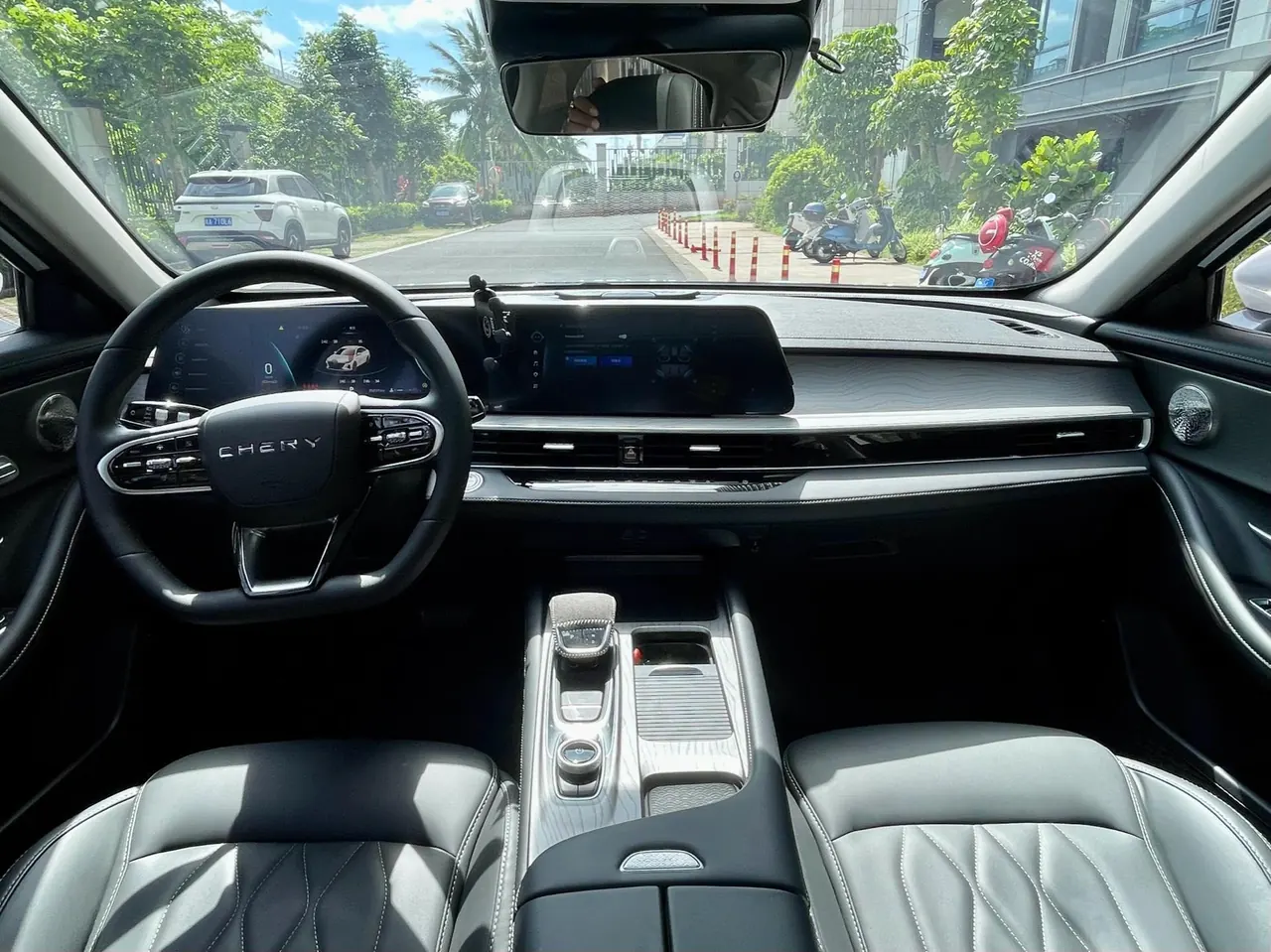 Chery 2022 Erez 8 1.6T Ease Automatic Gear 5