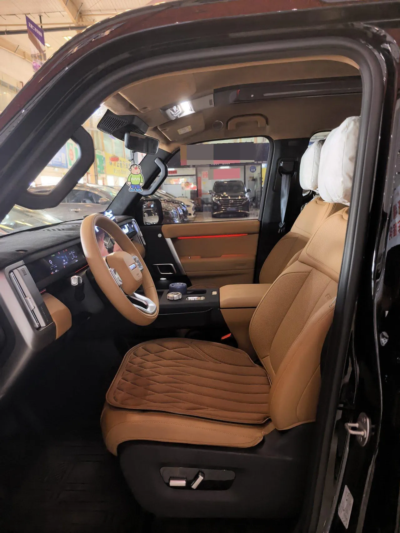 ICAR 2026 iCAR V 27 200KM 4WD Falcon 700 Automatic 3